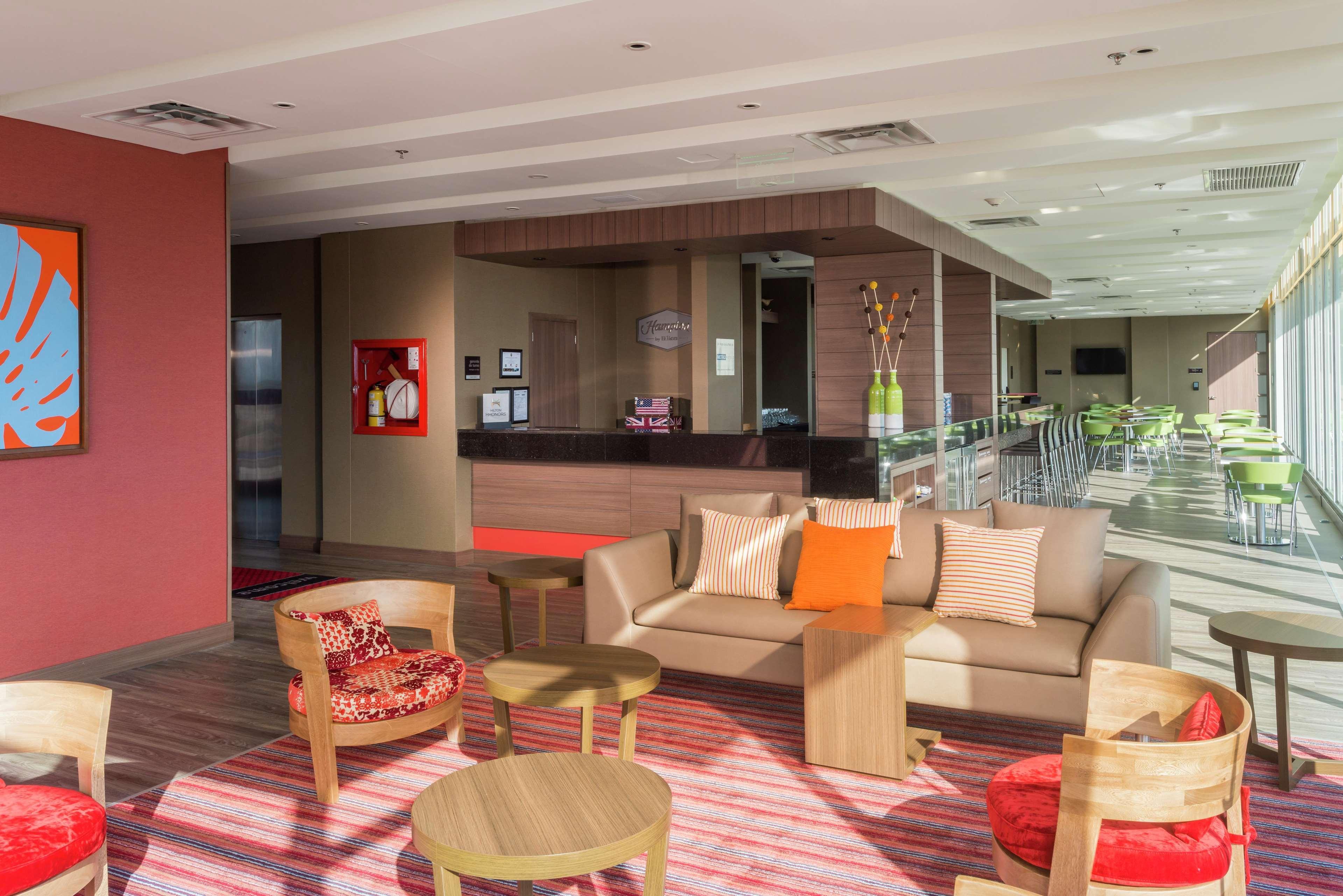 Hotel Hampton By Hilton Yopal Extérieur photo