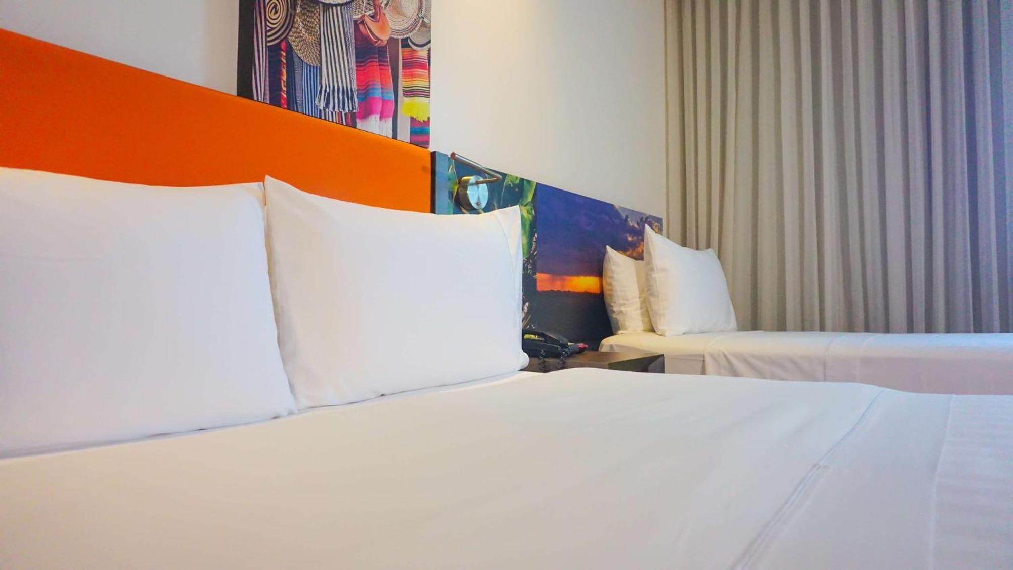 Hotel Hampton By Hilton Yopal Extérieur photo