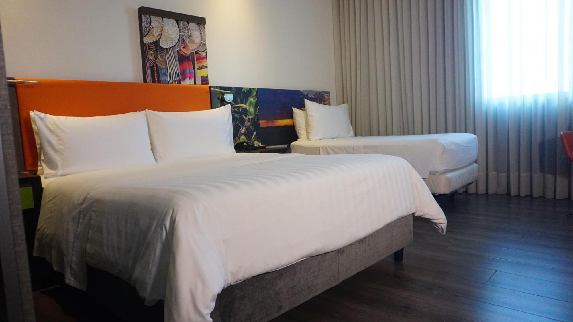 Hotel Hampton By Hilton Yopal Extérieur photo